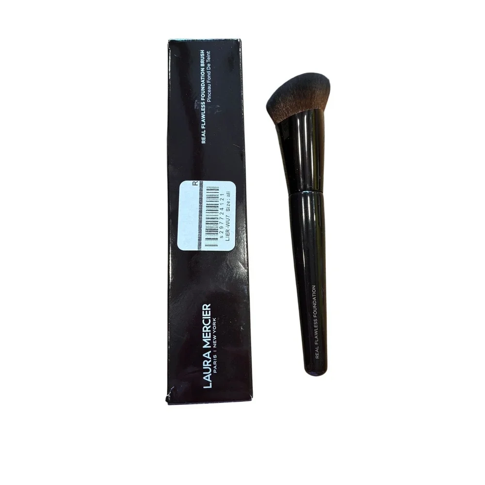 Laura Mercier Real Flawless Foundation Brush